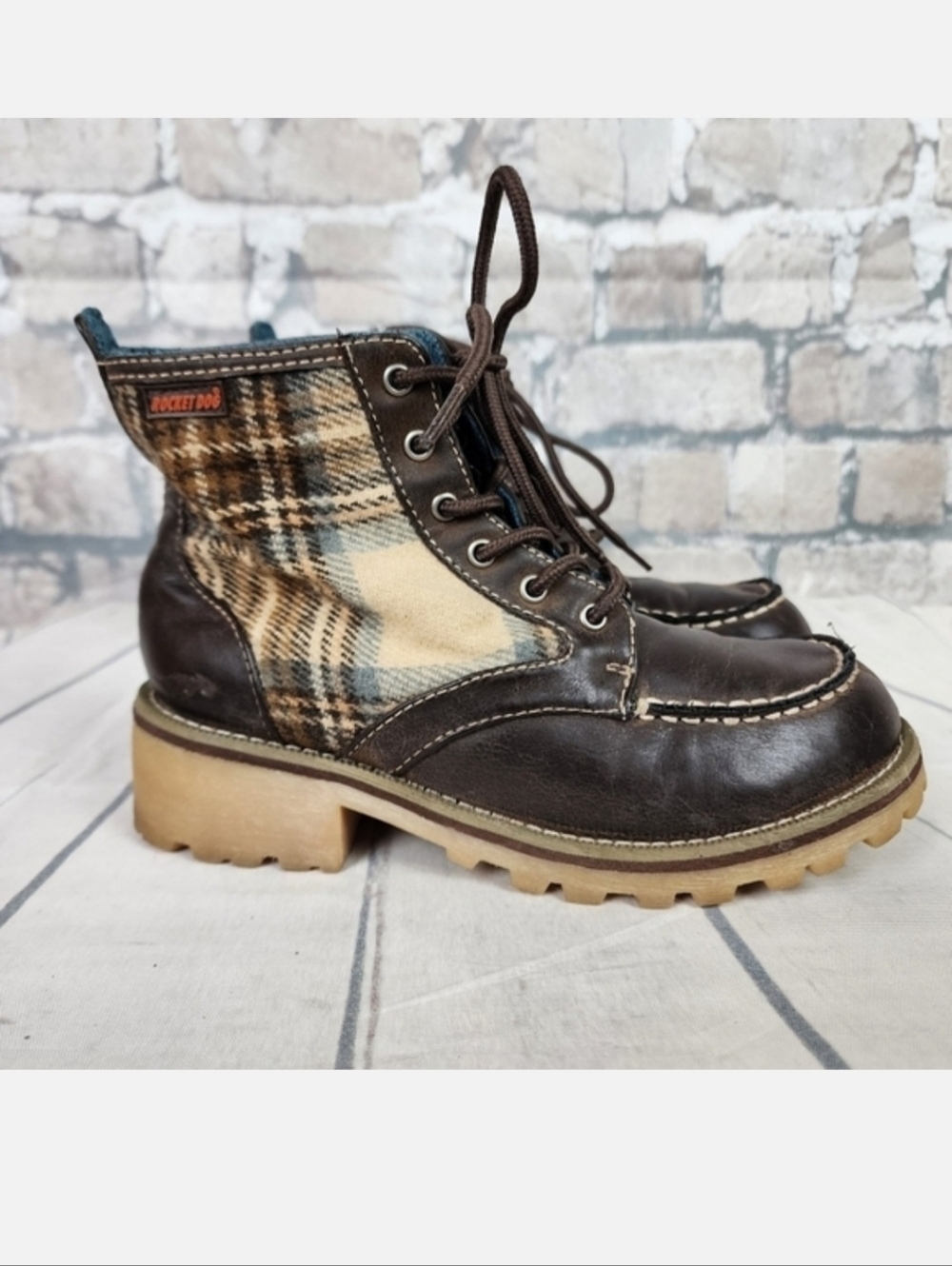 Rocket Dog Chunky Ankle Boot Lace Up Vegan Leather Plaid Fabric Size 6 1/2 Brown
